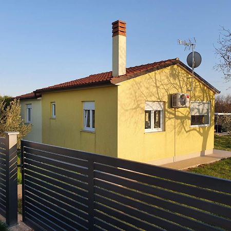 Holiday House Romi Pula Exterior foto